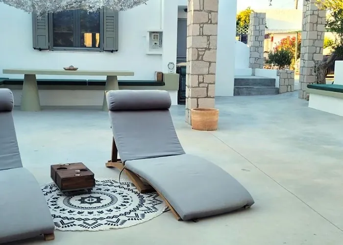 Olive In Blue Αδάμας