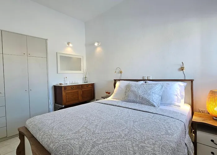 Olive In Blue * Adamantas (Milos)