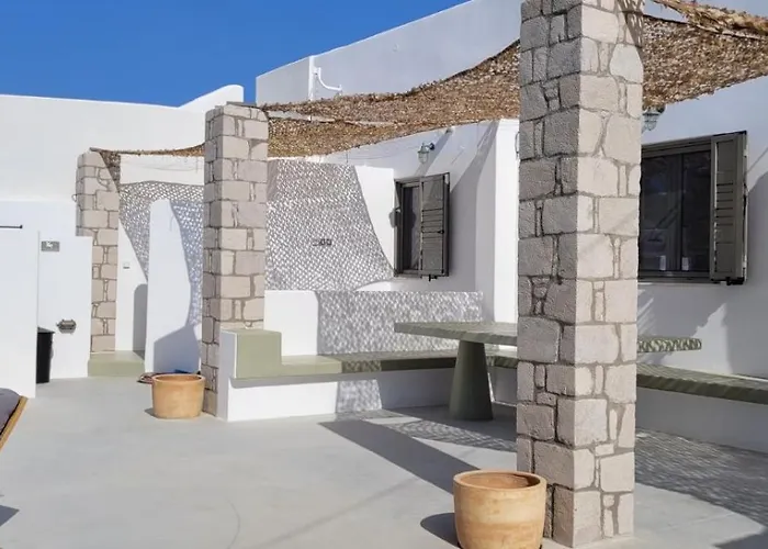 Olive In Blue Adamantas (Milos)